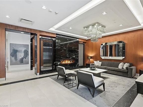 3rd image of 2025 Maria St #1101