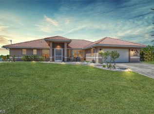 814 NW 11th Pl, Cape Coral, FL 33993