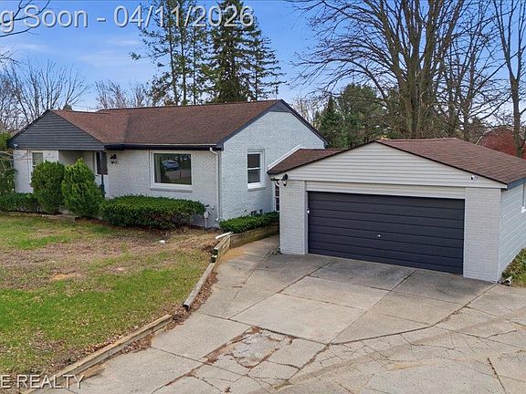 3rd image of 13912-22 Mile Rd