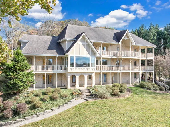 6641 Horseshoe Bend Rd, Goodview, VA 24095