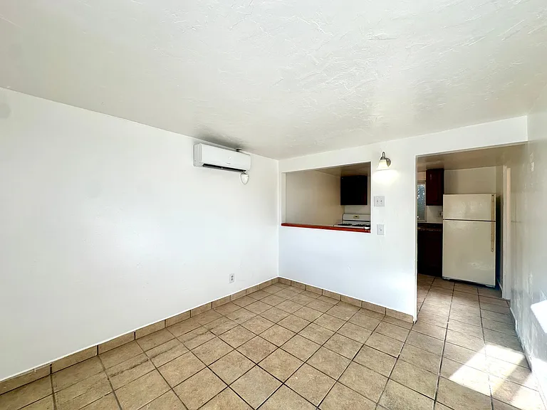 Studios and 1 bedrooms that include all utilities! Off Street Parking and Tile Flooring! — Photo 4