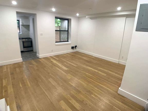 5th image of 903 Sterling Pl #A3