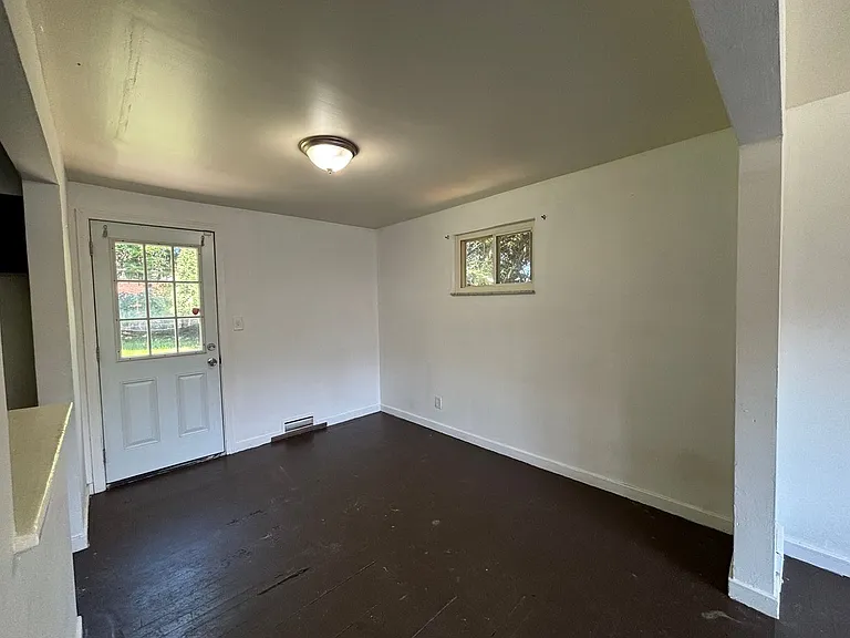 127 Saint Croix Dr — Photo 8
