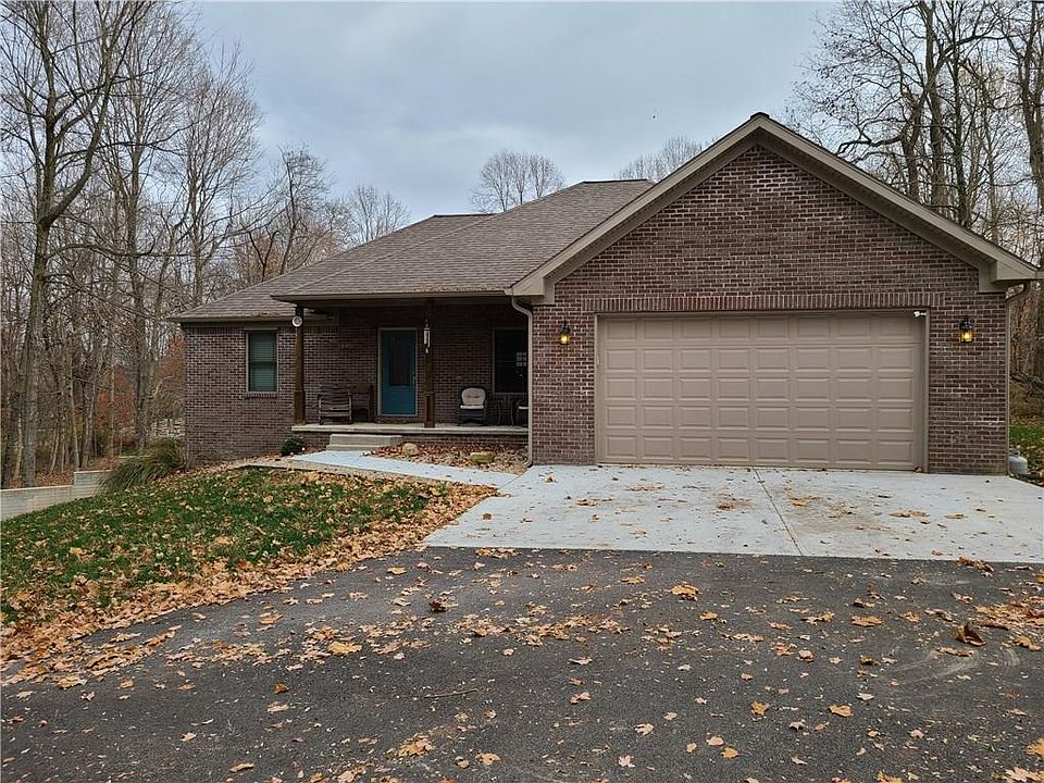 2nd image of 3201 Skyway Dr