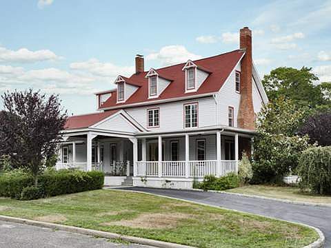 2nd image of 3 Marina Ln