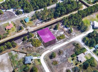 1067 Peach St, Lehigh Acres, FL 33974