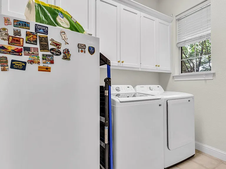 4 Twin Circle Dr — Photo 30