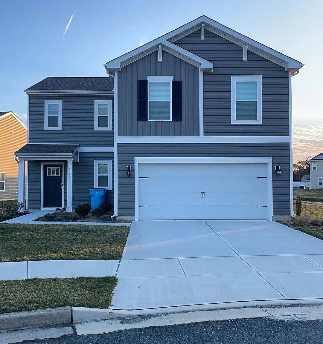 4 bed, 1906 sqft, $3,000 — Photo 1