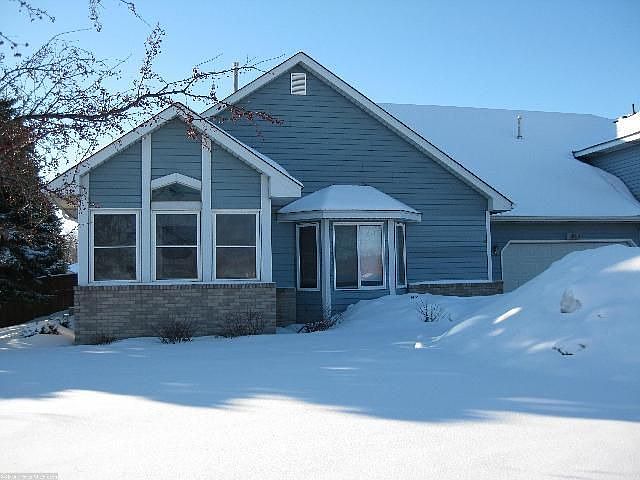 Home for Sale in Apple Valley, MN $144,900