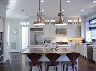 201 Montclair Way, Chapel Hill, NC 27516