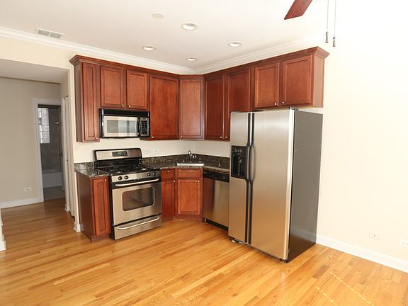 5th image of 3252 N Clifton Ave APT 1E