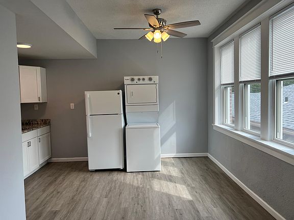 4th image of 6102 S Grand Blvd APT B