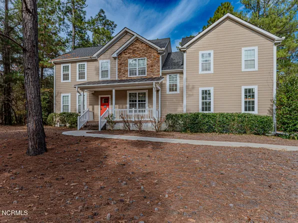 344 Moss Pink Dr, Vass, NC 28394