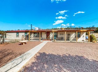101 V Hill Rd, Edgewood, NM 87015