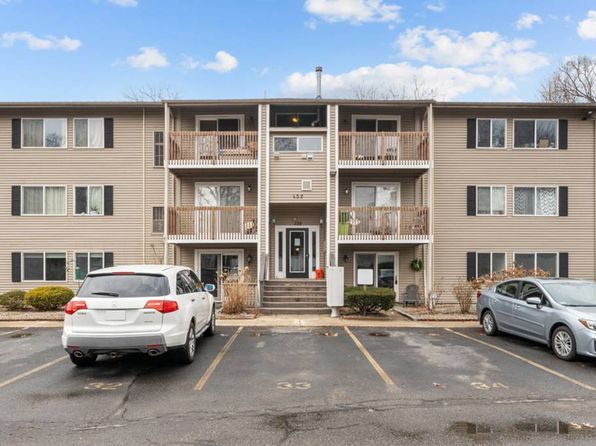 132 Fordson Ave APT 6, Cranston, RI 02910