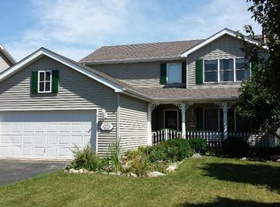 1531 Portage Ln, Woodstock, IL 60098