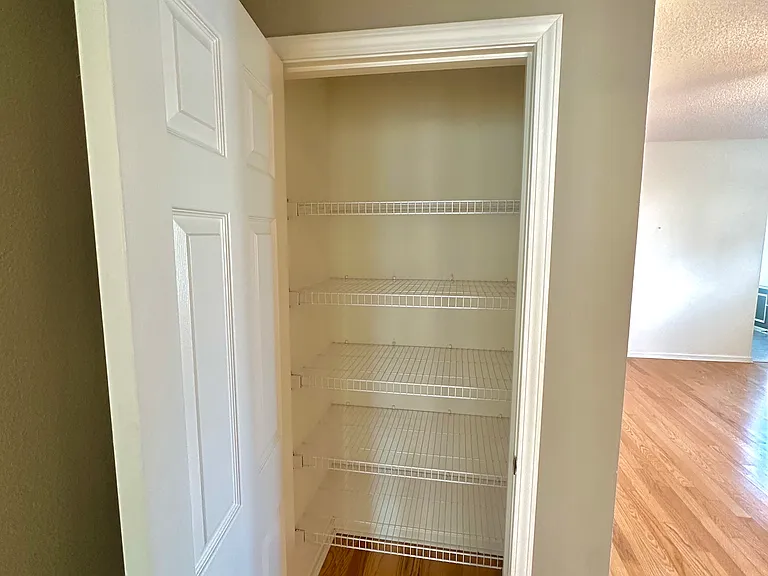 1 Pomegranate Ln — Photo 34