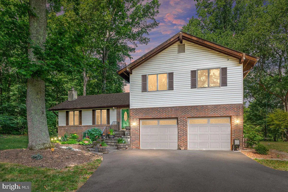 21817 Watson Rd photo 1