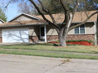 3900 Cannon Ct, Columbia, MO 65202