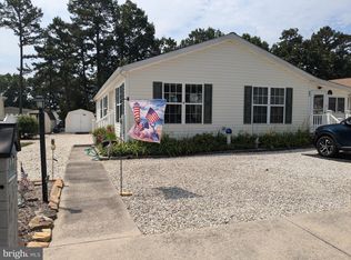17 Fernwood Ct, Mays Landing, NJ 08330
