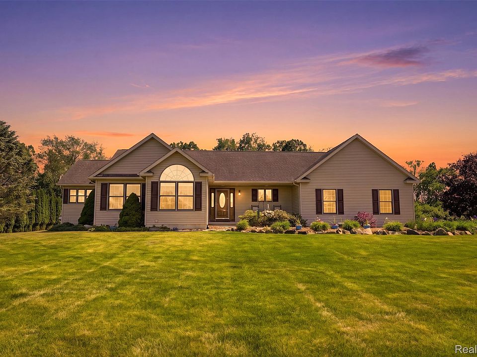 1st image of 3789 Beckley Dr