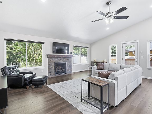5th image of 23235 SW Saint Charles Way