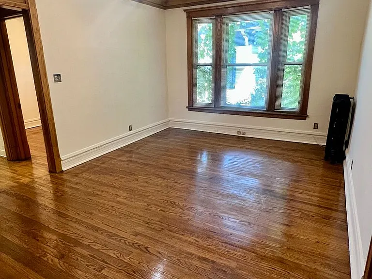 2920 N. Burling — Photo 16