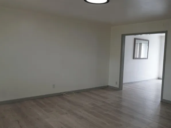 323 Stevens Avenue image 27 of 30