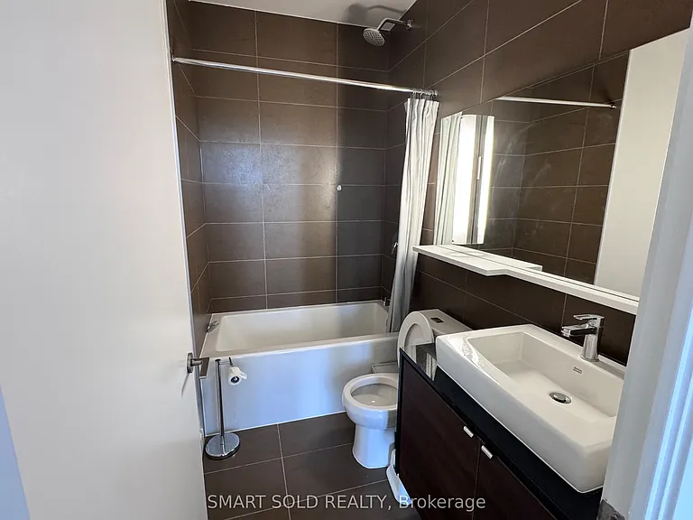 72 Esther Shiner Blvd #2306 — Photo 6