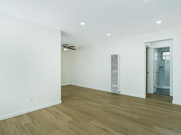 2nd image of 4146-4152 32nd St #12