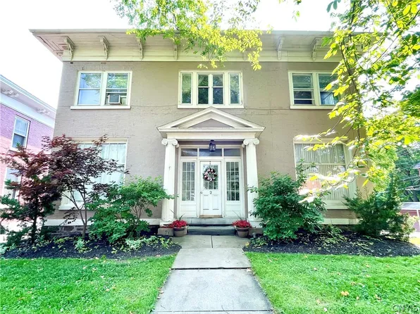 2 E Park Row, Clinton, NY 13323