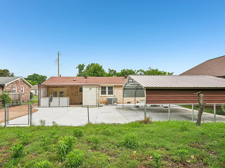6609 Beacon Ln — Photo 29