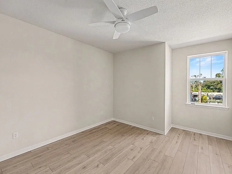 2549 Mario Way — Photo 18