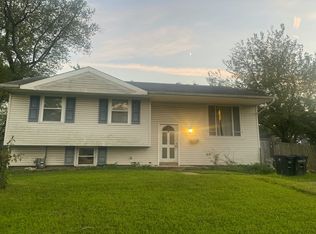 9215 Roxanne Dr, Lanham, MD 20706