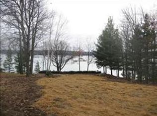 7441 Indian Garden Rd, Petoskey, MI 49770