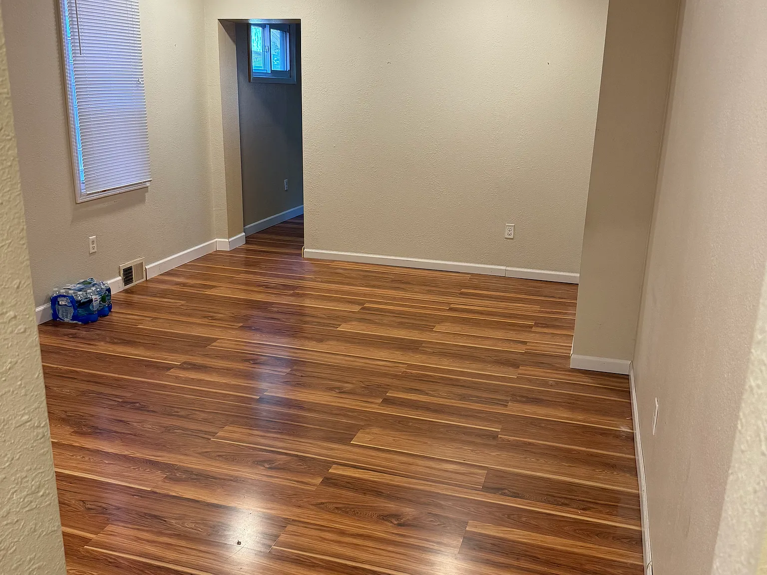 3 bed, 1500 sqft, $900 — Photo 3