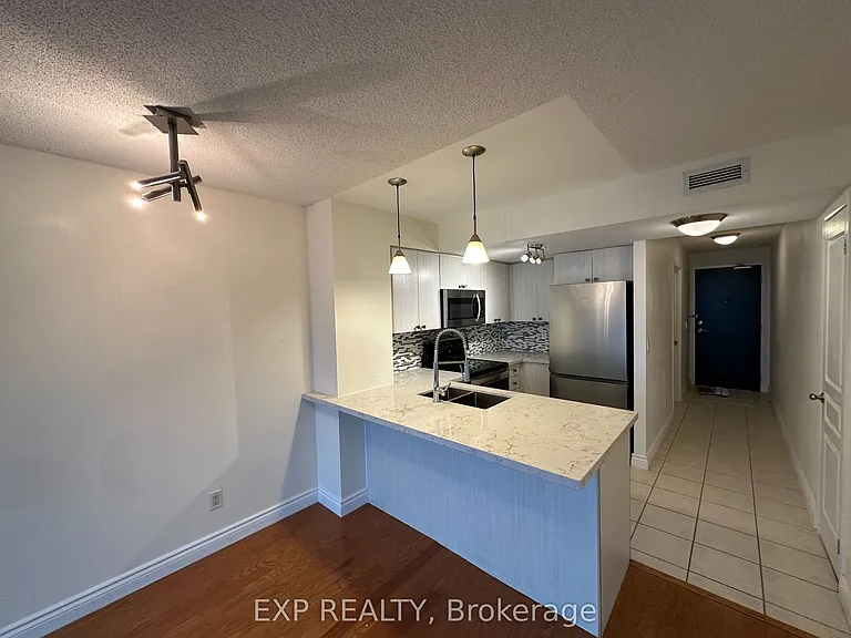 18 Yonge St #1306 — Photo 7