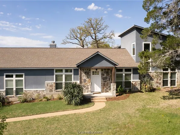 10736 Commonwealth Dr, Iola, TX 77861