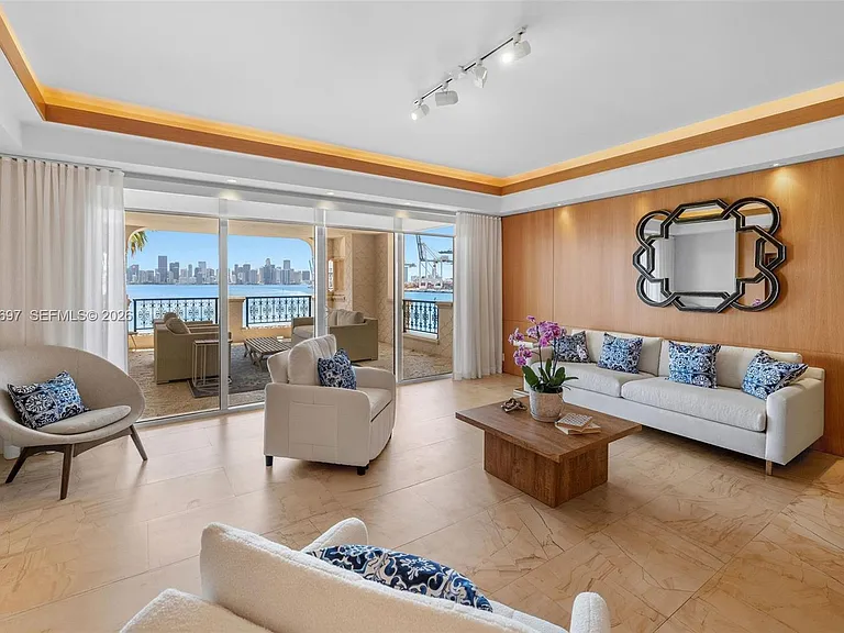 5245 Fisher Island Dr #5245 — Photo 3