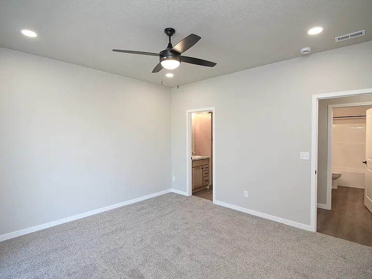 River Park Townhomes — Photo 22
