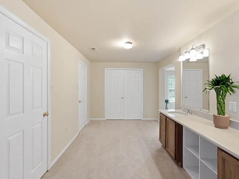 2725 Oldewood Dr — Photo 35