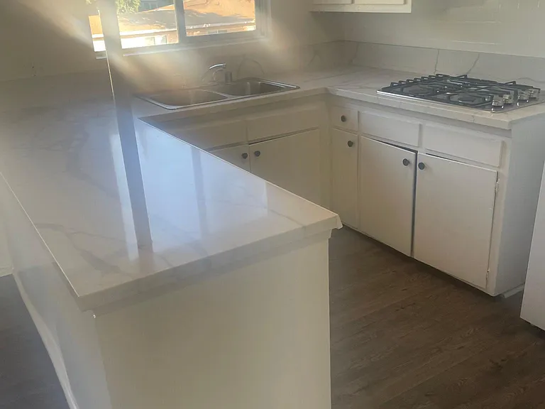 12835 Burbank Blvd #3 — Photo 4