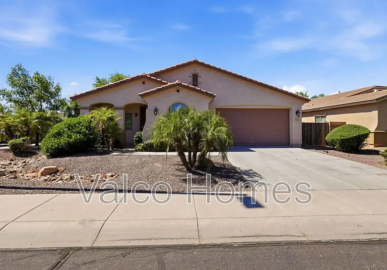 2717 E Ficus Way — Photo 4