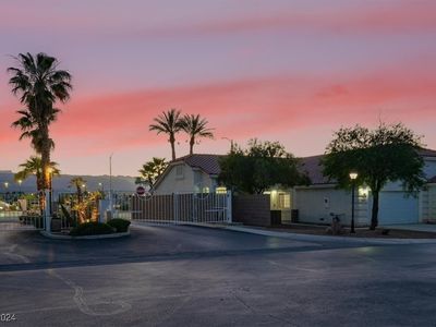 5643 White Dune St, Las Vegas, NV, 89113
