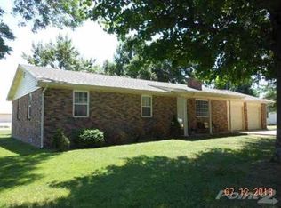 12872 Warren Ln, Dexter, MO 63841