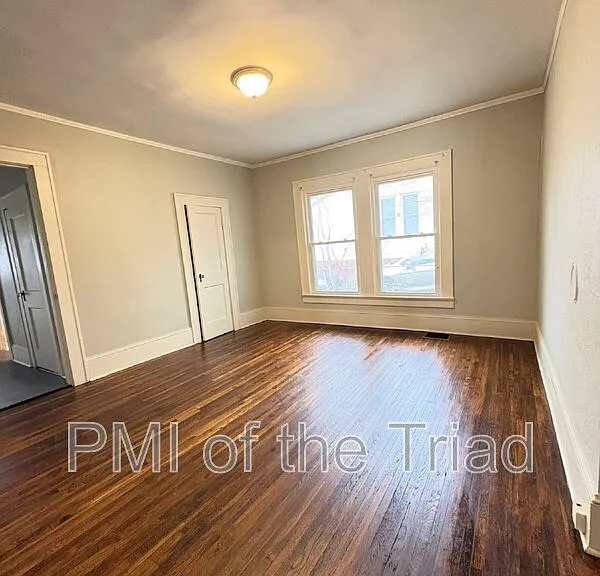 1110 Adams St — Photo 9