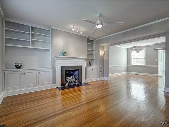 4th image of 51 E Lock Ln