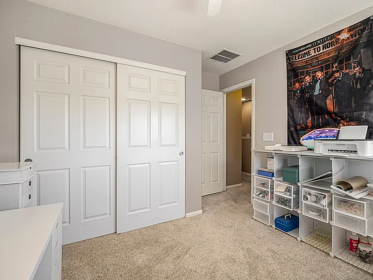 348 Smith Cir — Photo 14