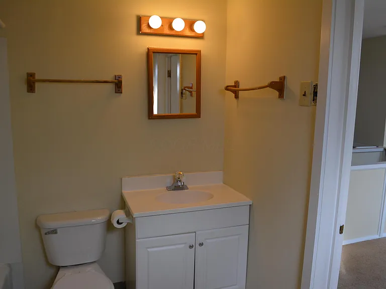 1353 Highland St #D — Photo 18