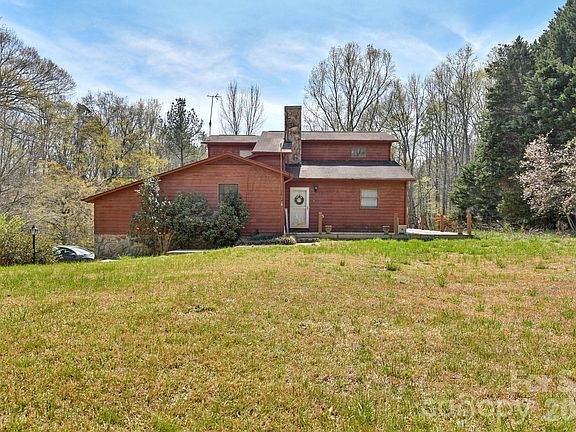 2nd image of 438 Cox Lake Rd